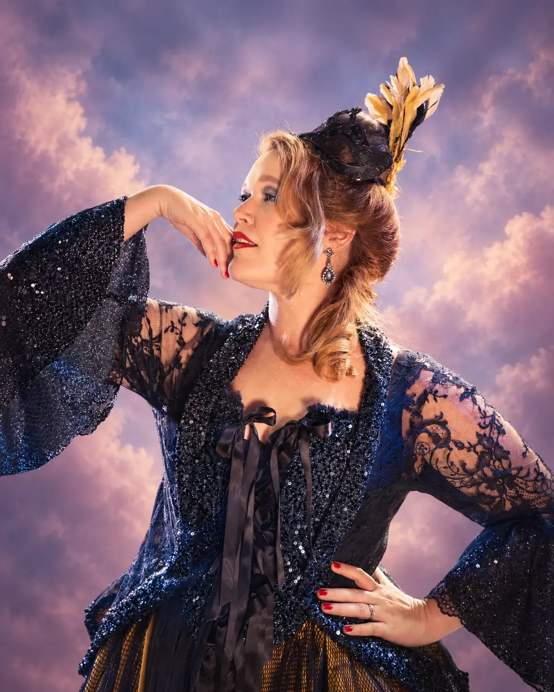 Anne Wieben as Lady Genevra Loxley